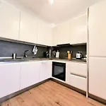 Апартаменты Bella Mare 2br Free Parking *
